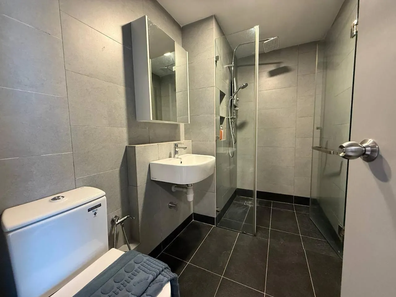 アパート L Homestay Jesseltonquay Jq Kk City亚庇市区中心民宿2房1厕 コタキナバル